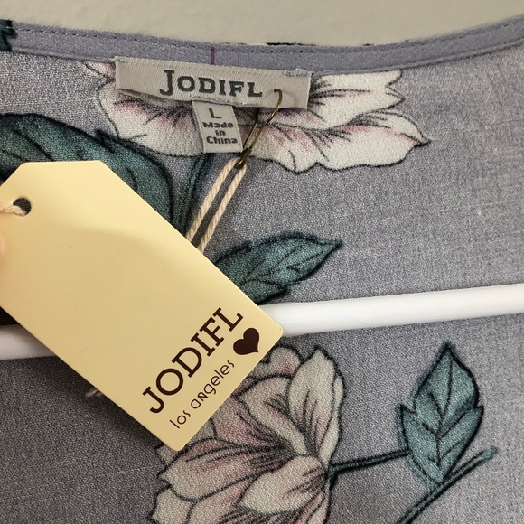 Women’s Flower Kimono - Picture 5 of 6